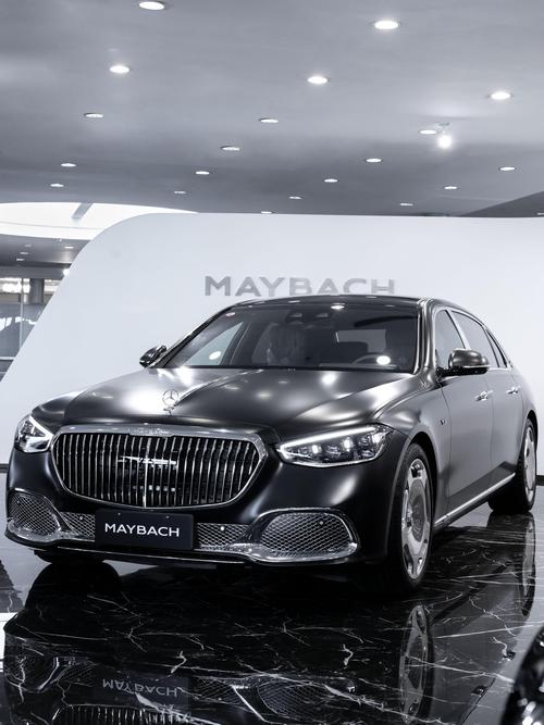 佛山160岚图汽车的售后服务让用户无忧出行，迈巴赫未来的豪华车趋势